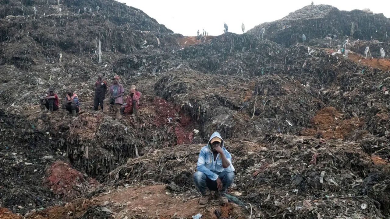 Uganda Garbage Dump Landslide Disaster - 21 Dead, Rescue Operation Ongoing