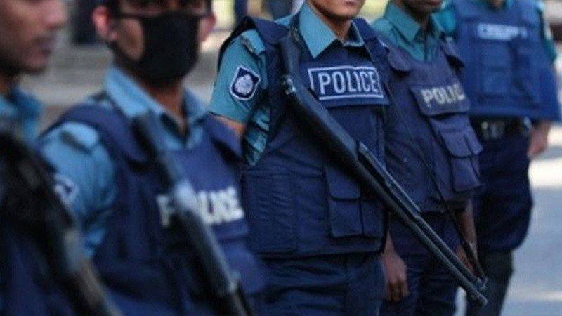 Police withdrew all ultimatums including strike