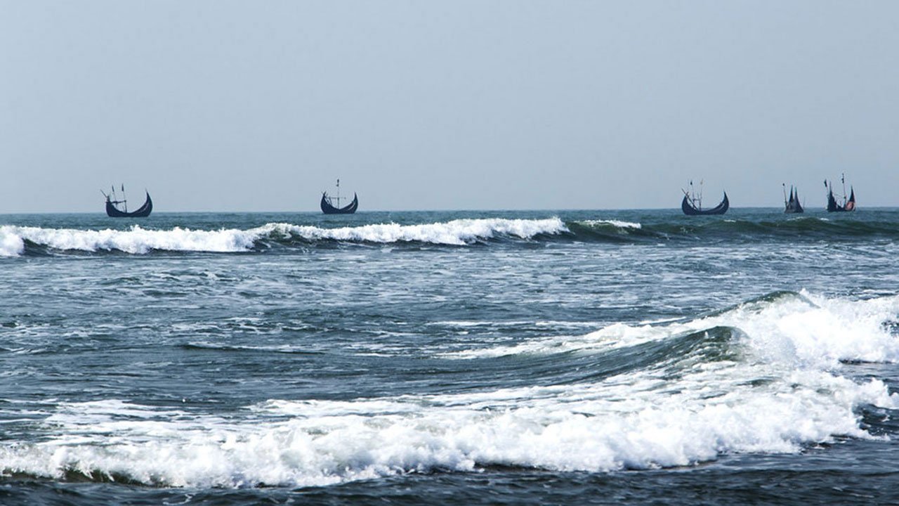 Low Pressure in Bay of Bengal Triggers Warning Signal 3 at Sea Ports